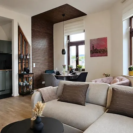 Modernes City-apartment Mit Panoramablick Apartment *