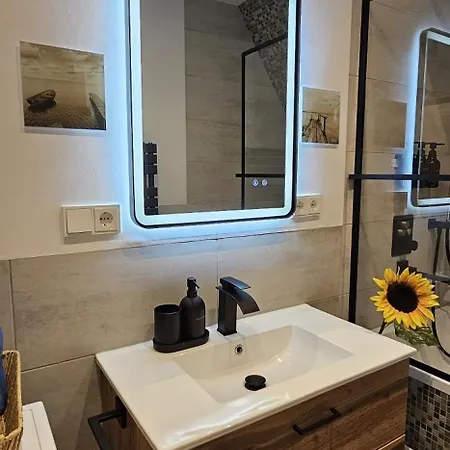 Modernes City-apartment Mit Panoramablick *