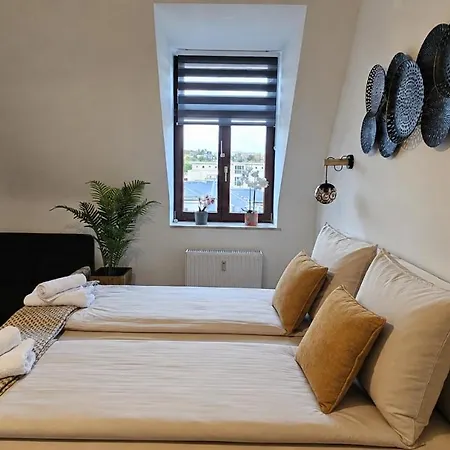 Modernes City-apartment Mit Panoramablick Apartment