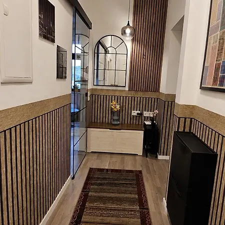 Modernes City-apartment Mit Panoramablick